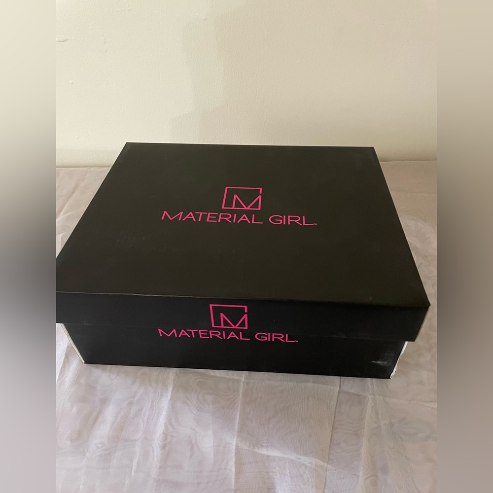 Material Girl